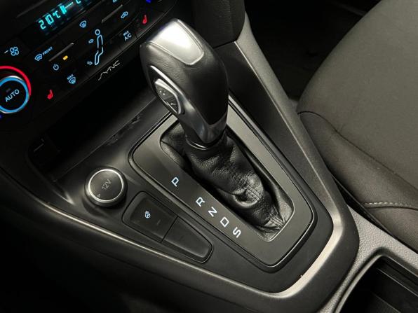 Ford Focus III Рестайлинг с пробегом 2017 года, цена 955 000 рублей, 168078 км, хэтчбек, Автокод Объявления