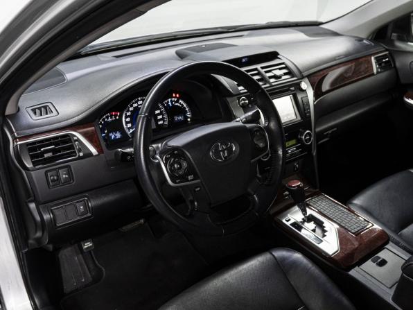 Toyota Camry VII (XV50) с пробегом 2013 года, цена 1 950 000 рублей, 127261 км, седан, Автокод Объявления