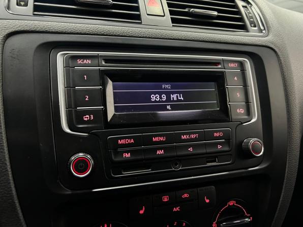 Volkswagen Jetta VI Рестайлинг с пробегом 2014 года, цена 1 070 000 рублей, 155271 км, седан, Автокод Объявления