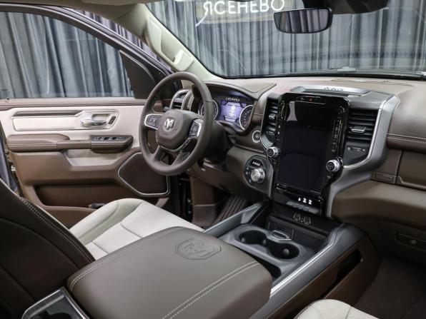 Ram 1500 V Рестайлинг с пробегом 2025 года, цена 8 490 000 рублей, 43 км, offers.body_type.unknown, Автокод Объявления