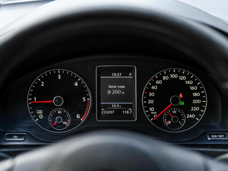 Volkswagen Multivan T5 Рестайлинг Санкт-Петербург  - изображение 5