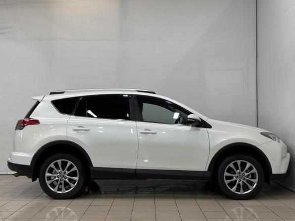 Toyota RAV4 IV (XA40) Рестайлинг с пробегом 2017 года, цена 2 699 000 рублей, 142211 км, внедорожник, Автокод Объявления