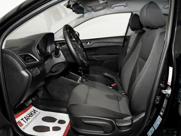 Hyundai Solaris II с пробегом 2017 года, цена 1 329 500 рублей, 83209 км, седан, Автокод Объявления