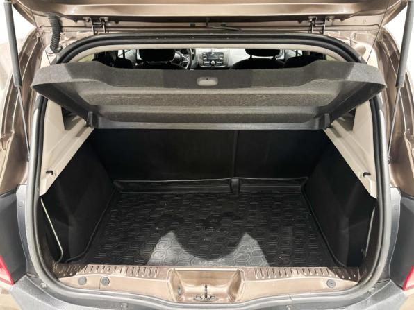 Renault Sandero II Рестайлинг с пробегом 2019 года, цена 1 278 151 рубль, 52541 км, хэтчбек, Автокод Объявления
