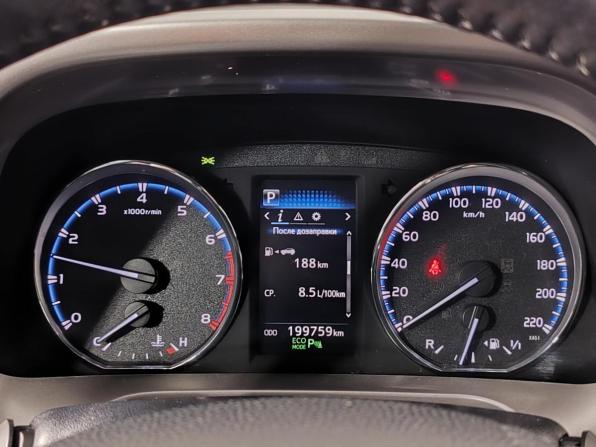 Toyota RAV4 IV (XA40) Рестайлинг с пробегом 2018 года, цена 2 499 000 рублей, 199758 км, внедорожник, Автокод Объявления