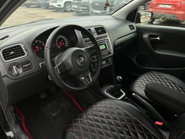 Volkswagen Polo V с пробегом 2015 года, цена 830 000 рублей, 147453 км, седан, Автокод Объявления