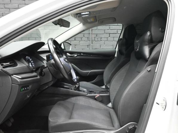 Skoda Octavia IV (A8) с пробегом 2020 года, цена 2 080 000 рублей, 136996 км, лифтбек, Автокод Объявления