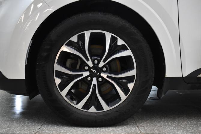 Kia Carnival IV с пробегом 2022 года, цена 4 425 000 рублей, 50743 км, минивэн, Автокод Объявления