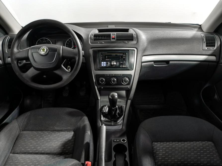 Skoda Octavia II (A5) Рестайлинг Санкт-Петербург  - изображение 13