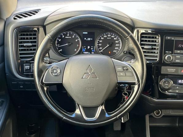 Mitsubishi Outlander III Рестайлинг 2 с пробегом 2016 года, цена 1 529 000 рублей, 178997 км, внедорожник, Автокод Объявления
