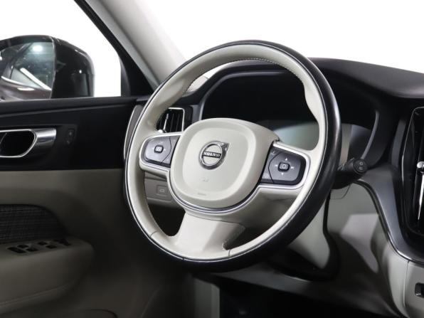 Volvo XC60 II с пробегом 2018 года, цена 3 444 000 рублей, 91360 км, внедорожник, Автокод Объявления
