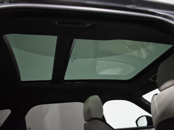 Land Rover Range Rover Velar I с пробегом 2018 года, цена 4 144 000 рублей, 104412 км, внедорожник, Автокод Объявления