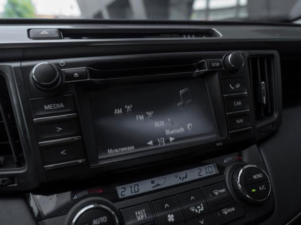 Toyota RAV4 IV (XA40) Рестайлинг с пробегом 2016 года, цена 2 290 000 рублей, 118719 км, внедорожник, Автокод Объявления