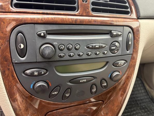 Citroen C5 I с пробегом 2004 года, цена 319 900 рублей, 302000 км, лифтбек, Автокод Объявления