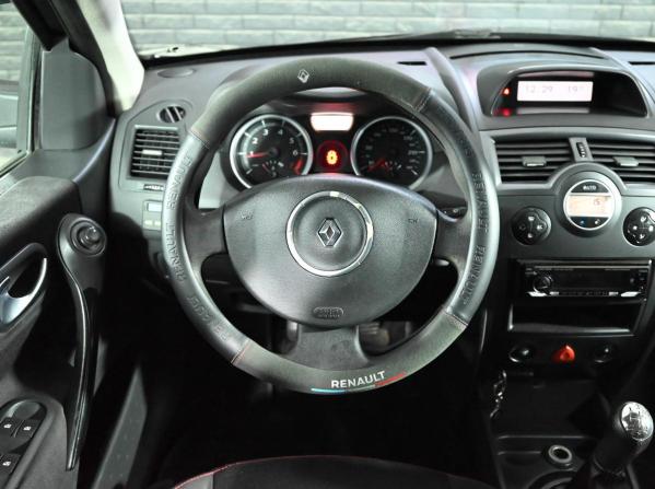 Renault Megane II Рестайлинг с пробегом 2007 года, цена 450 000 рублей, 313489 км, седан, Автокод Объявления