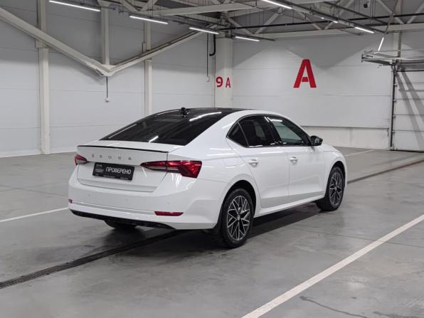 Skoda Octavia IV (A8) с пробегом 2022 года, цена 2 829 000 рублей, 46801 км, лифтбек, Автокод Объявления