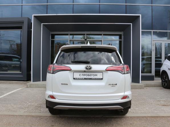 Toyota RAV4 IV (XA40) Рестайлинг с пробегом 2018 года, цена 2 390 000 рублей, 227608 км, внедорожник, Автокод Объявления