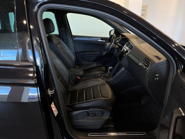 Volkswagen Tiguan II Рестайлинг с пробегом 2021 года, цена 3 080 000 рублей, 141957 км, внедорожник, Автокод Объявления