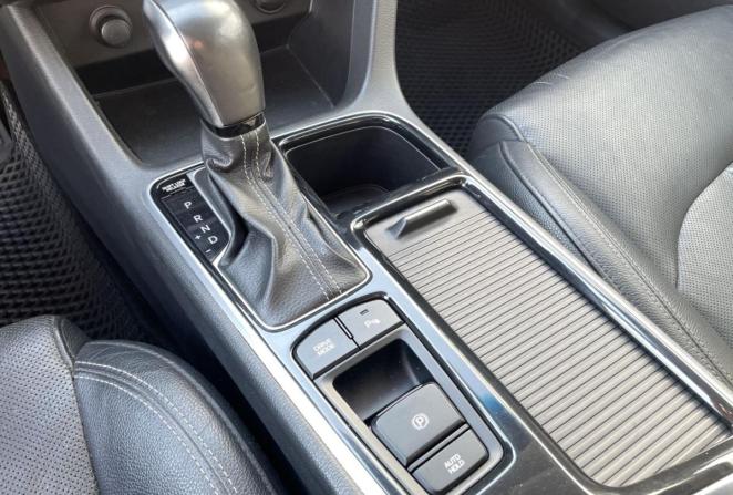 Hyundai Sonata VII (LF) Рестайлинг с пробегом 2018 года, цена 1 790 000 рублей, 99027 км, седан, Автокод Объявления
