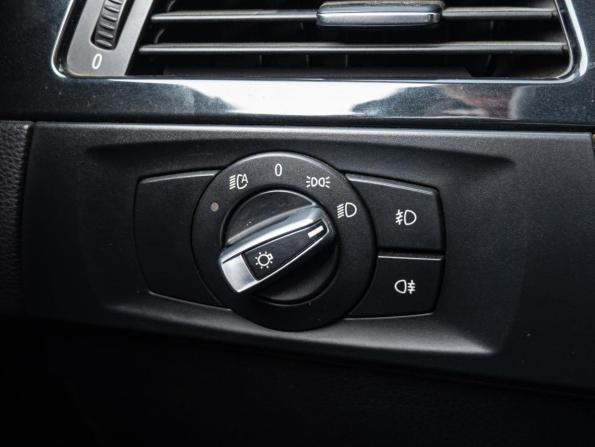 BMW 3 серии V (E90/E91/E92/E93) Рестайлинг с пробегом 2010 года, цена 1 290 000 рублей, 268409 км, седан, Автокод Объявления