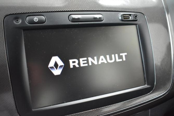 Renault Sandero II Рестайлинг с пробегом 2019 года, цена 1 199 000 рублей, 136000 км, хэтчбек, Автокод Объявления