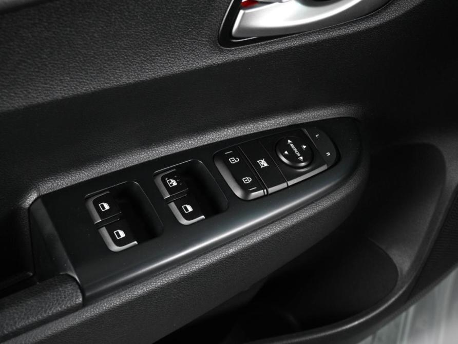 Kia Rio IV Рестайлинг Ростов-на-Дону  - изображение 16
