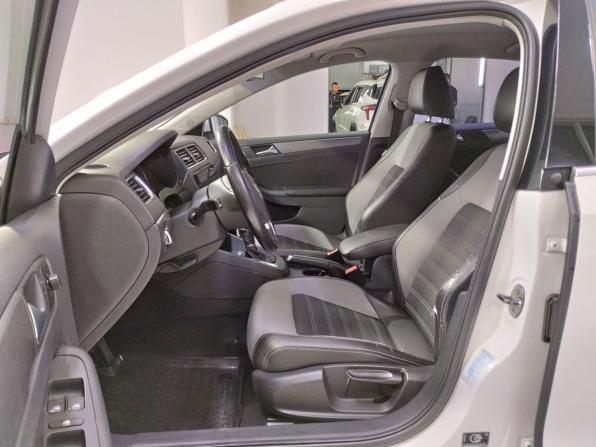 Volkswagen Jetta VI с пробегом 2012 года, цена 920 000 рублей, 235104 км, седан, Автокод Объявления