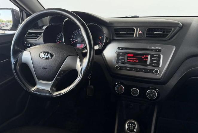 Kia Rio III Рестайлинг с пробегом 2015 года, цена 755 000 рублей, 230838 км, седан, Автокод Объявления