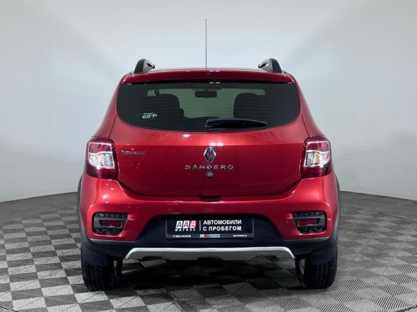 Renault Sandero II с пробегом 2015 года, цена 897 000 рублей, 85518 км, хэтчбек, Автокод Объявления