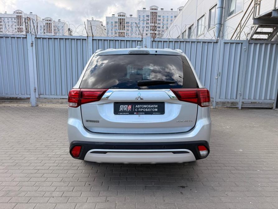 Mitsubishi Outlander III Рестайлинг 3 Ростов-на-Дону  - изображение 7