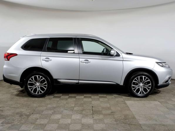 Mitsubishi Outlander III Рестайлинг 2 с пробегом 2018 года, цена 1 749 000 рублей, 84447 км, внедорожник, Автокод Объявления