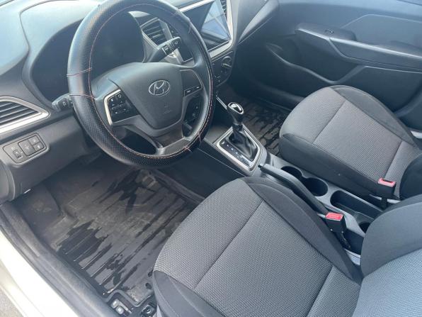 Hyundai Solaris II с пробегом 2019 года, цена 1 412 000 рублей, 104302 км, седан, Автокод Объявления