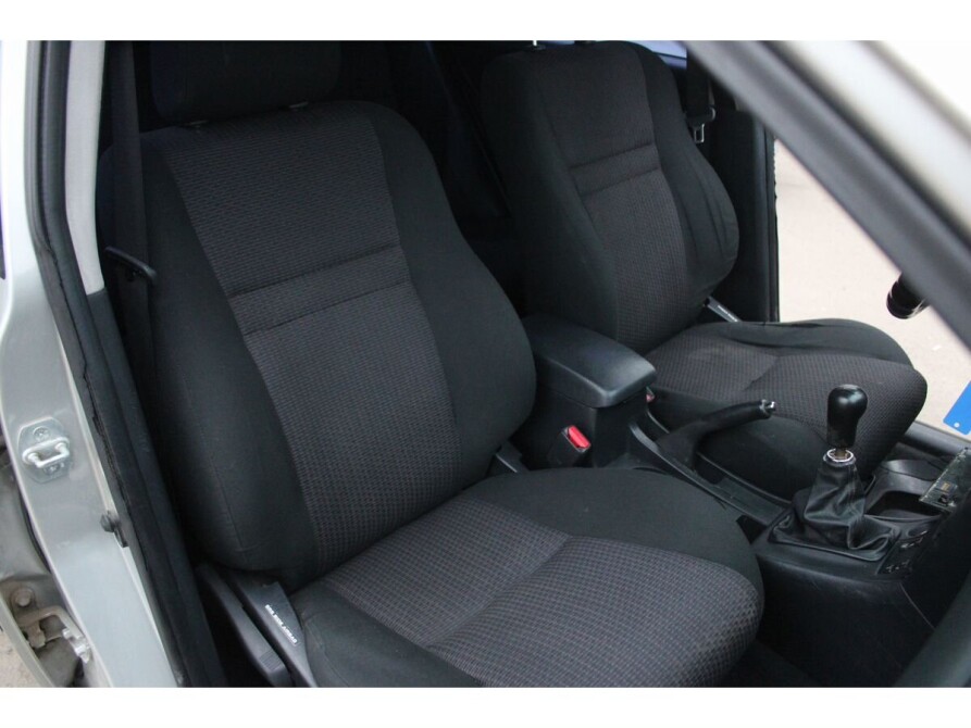 Toyota Corolla IX (E120 E130) Рестайлинг Москва  - изображение 7