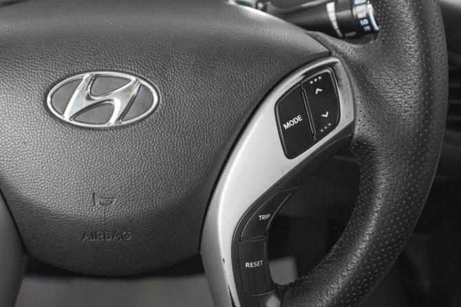 Hyundai Avante V с пробегом 2011 года, цена 1 099 000 рублей, 194000 км, седан, Автокод Объявления