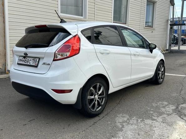 Ford Fiesta Mk6 Рестайлинг с пробегом 2018 года, цена 960 000 рублей, 90700 км, хэтчбек, Автокод Объявления
