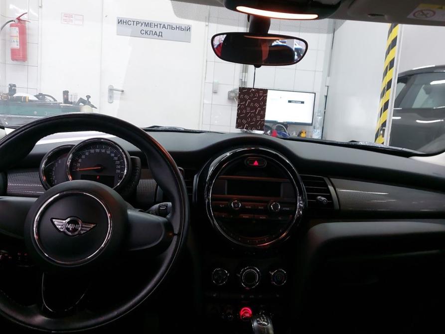 Mini Hatch III (F55/F56) Москва  - изображение 8