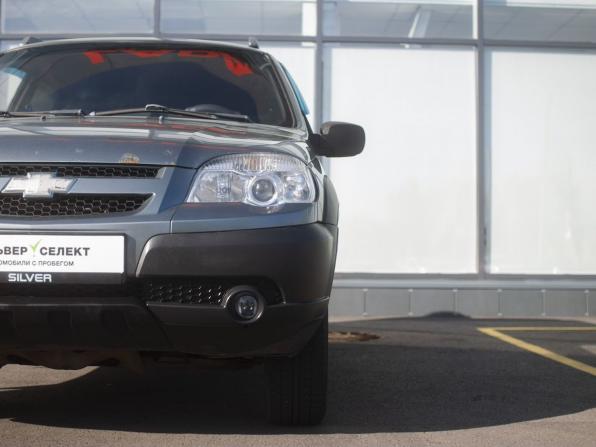 Chevrolet Niva I Рестайлинг с пробегом 2011 года, цена 450 000 рублей, 103451 км, внедорожник, Автокод Объявления
