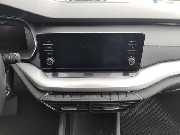 Skoda Octavia IV (A8) с пробегом 2021 года, цена 2 813 000 рублей, 58757 км, лифтбек, Автокод Объявления