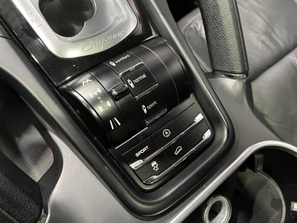 Porsche Cayenne II (958) с пробегом 2012 года, цена 2 340 000 рублей, 198000 км, внедорожник, Автокод Объявления