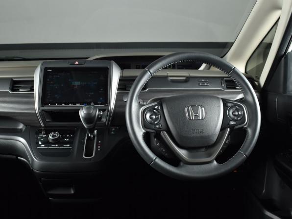 Honda Freed II Рестайлинг с пробегом 2020 года, цена 1 699 995 рублей, 82305 км, компактвэн, Автокод Объявления