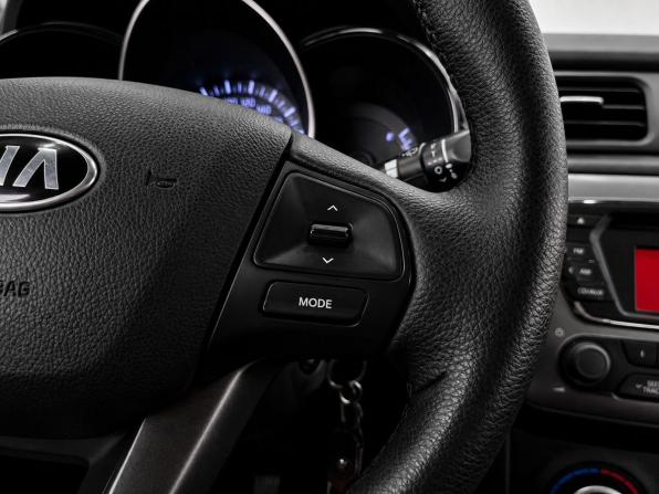 Kia Rio III Рестайлинг с пробегом 2015 года, цена 929 000 рублей, 131300 км, седан, Автокод Объявления