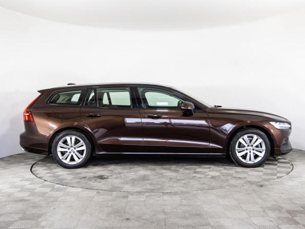 Volvo V60 II с пробегом 2019 года, цена 2 199 000 рублей, 199658 км, универсал, Автокод Объявления