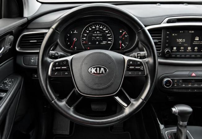 Kia Sorento III Prime Рестайлинг с пробегом 2019 года, цена 2 980 000 рублей, 175443 км, внедорожник, Автокод Объявления