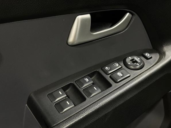 Kia Sportage III с пробегом 2011 года, цена 1 230 000 рублей, 214431 км, внедорожник, Автокод Объявления