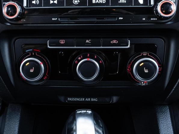 Volkswagen Jetta VI с пробегом 2011 года, цена 960 000 рублей, 152988 км, седан, Автокод Объявления