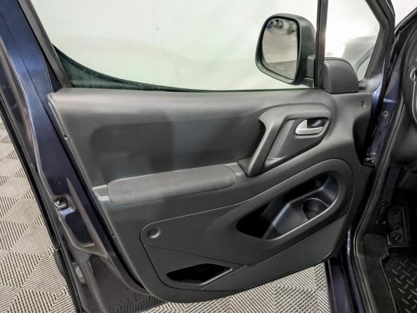 Opel Combo PCMA с пробегом 2021 года, цена 2 300 000 рублей, 18363 км, компактвэн, Автокод Объявления