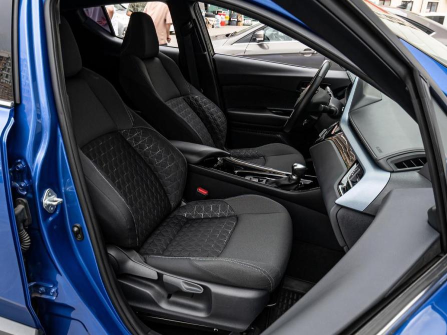 Toyota C-HR I Рестайлинг Краснодар  - изображение 8