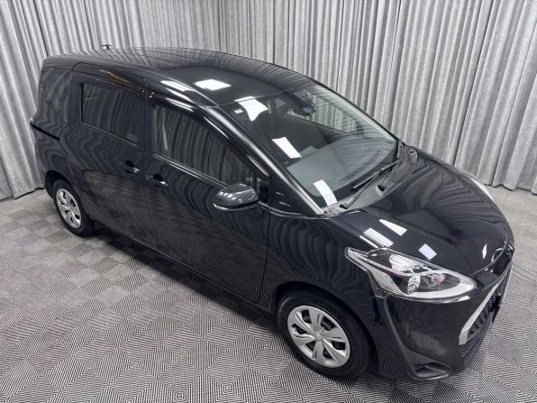 Toyota Sienta II Рестайлинг с пробегом 2020 года, цена 1 450 000 рублей, 148197 км, компактвэн, Автокод Объявления