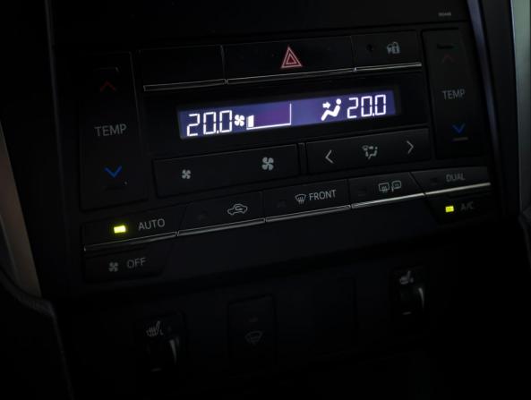 Toyota Camry VII (XV50) Рестайлинг с пробегом 2015 года, цена 1 808 000 рублей, 151564 км, седан, Автокод Объявления
