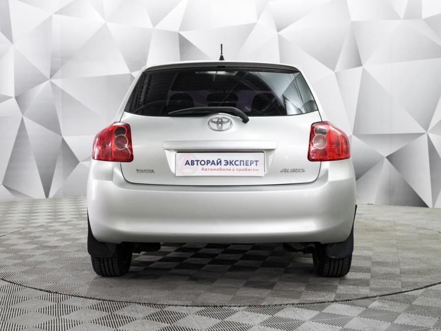 Toyota Auris I Ульяновск  - изображение 4